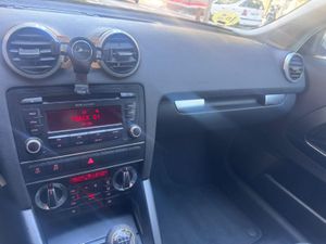 Audi A3 1.6 TDI 105cv Ambition  - Foto 16