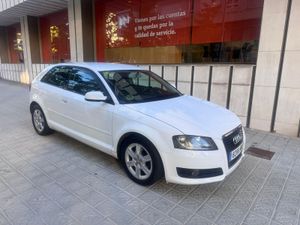 Audi A3 1.6 TDI 105cv Ambition  - Foto 4