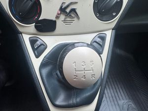 Ford Ka 1.2 Titanium  - Foto 19