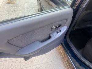 Hyundai Elantra 1.6 GLS  - Foto 10