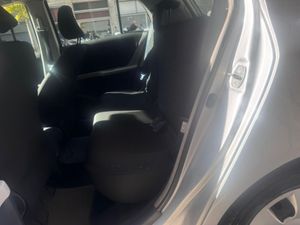 Toyota Yaris 1.3 VVT-i Luna  - Foto 13