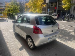 Toyota Yaris 1.3 VVT-i Luna  - Foto 8