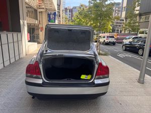 Volvo S60 2.4 140  - Foto 30