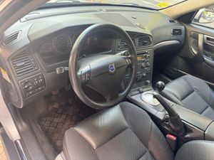 Volvo S60 2.4 140  - Foto 15