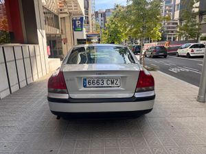 Volvo S60 2.4 140  - Foto 7