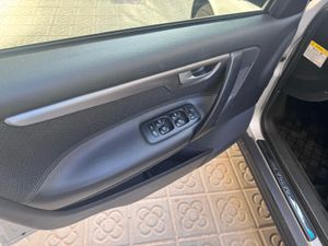 Volvo S60 2.4 140  - Foto 12