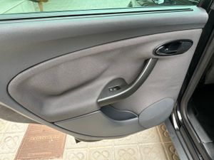 Seat Altea XL 2.0 TDI 140cv DSG Sport Up  - Foto 14