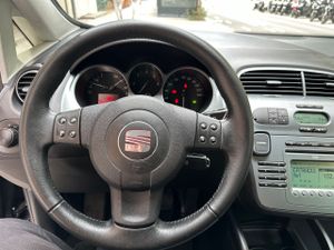 Seat Altea XL 2.0 TDI 140cv DSG Sport Up  - Foto 22