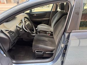 Citroën C4 1.6 HDi 110 Collection  - Foto 17