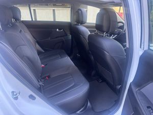 Kia Sportage 2.0 CRDI VGT Emotion 4x4  - Foto 30