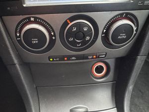 Mazda 3 1.6 CRTD Sportive  - Foto 21