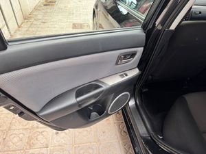 Mazda 3 1.6 CRTD Sportive  - Foto 12