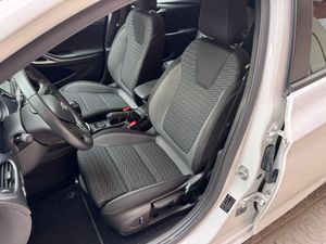 Opel Astra 1.5D DVC 77kW (105CV) 2020  - Foto 22