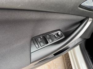 Opel Astra 1.5D DVC 77kW (105CV) 2020  - Foto 21