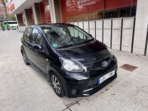 Toyota Aygo 1.0 70 x-play  - Foto 4