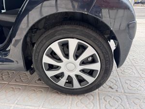 Toyota Aygo 1.0 70 x-play  - Foto 10