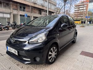 Toyota Aygo 1.0 70 x-play  - Foto 2
