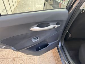 Toyota Auris 2.0 D4D Luna  - Foto 11