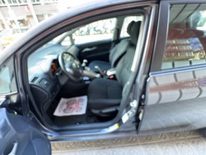 Toyota Auris 2.0 D4D Luna  - Foto 14