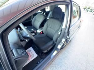 Toyota Auris 2.0 D4D Luna  - Foto 13