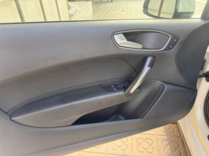 Audi A1 1.6 TDI 105cv Ambition  - Foto 13