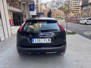 Ford Focus 1.6 TREND  - Foto 9