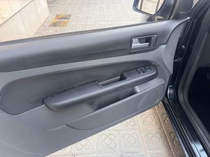 Ford Focus 1.6 TREND  - Foto 14