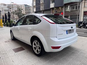 Ford Focus 1.6Ti VCT Trend  - Foto 8