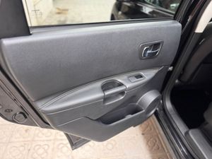 Nissan Qashqai+2 2.0 dCi TEKNA 4x4 AT Piel Negra  - Foto 11