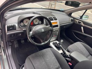 Peugeot 407 SW SR Sport 2.0  - Foto 17