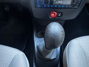 Renault Clio Expression 1.4 16v  - Foto 18