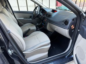 Renault Clio Expression 1.4 16v  - Foto 26