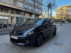 Renault Clio Expression 1.4 16v  - Foto 2
