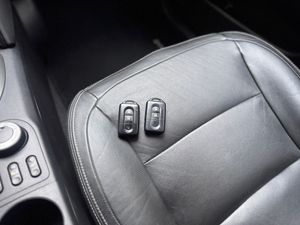 Nissan Qashqai+2 2.0 dCi TEKNA 4x4 AT Piel Negra  - Foto 19