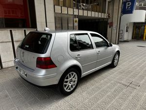 Volkswagen Golf  1.6 Conceptline 105CV  - Foto 6