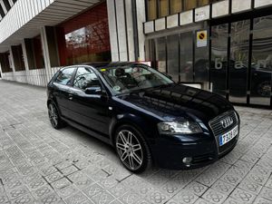 Audi A3 2.0 TDI AMBITION  - Foto 4