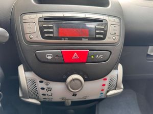 Toyota Aygo 5p 70 City  - Foto 17