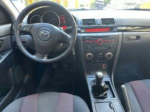 Mazda 3 Active 1.6 VVT  - Foto 13