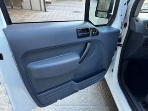 Ford Connect Van 1.8 TDCi 90cv Base 230 L  - Foto 10