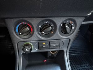 Ford Connect Van 1.8 TDCi 90cv Base 230 L  - Foto 16