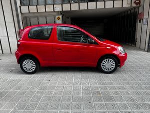Toyota Yaris  1.0 VVTi T2  - Foto 7
