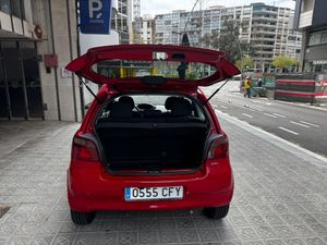 Toyota Yaris  1.0 VVTi T2  - Foto 11