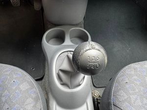 Toyota Yaris  1.0 VVTi T2  - Foto 20