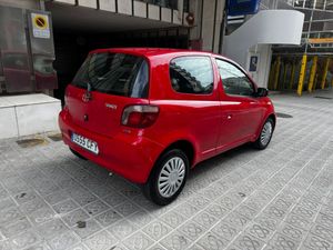 Toyota Yaris  1.0 VVTi T2  - Foto 8