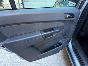 Opel Zafira Essentia 1.6 16V  - Foto 14