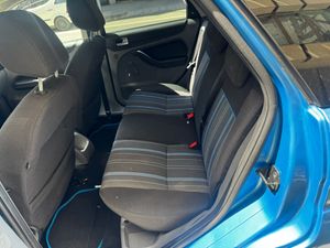Ford Focus Berlina Business 1.6  - Foto 10