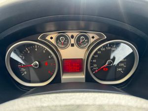 Ford Focus Berlina Business 1.6  - Foto 22