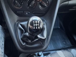 Ford Transit Connect Van 1.5 TDCi 74kW Trend 210 L2  - Foto 27