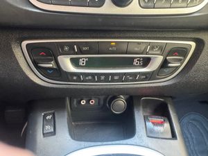 Renault Grand Scénic  Dynamique 1.5dCi 105cv 5 plazas  - Foto 17