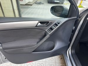 Volkswagen Golf 1.6 TDI 105cv BlueMotion  - Foto 14